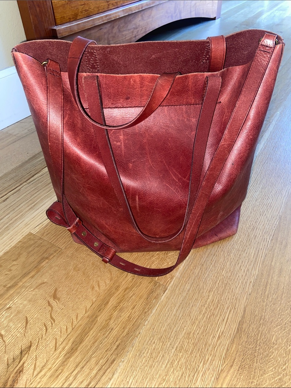 Madewell Essential Leather Tote Bucket Bag Handbag Totebag Mahogany 12”x13.5” - Picture 4 of 16